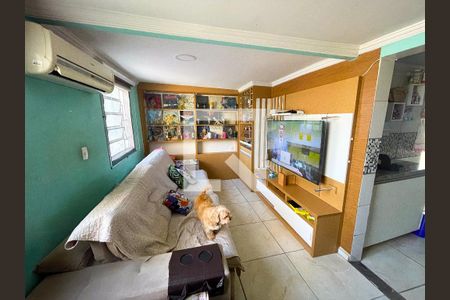 Sala de casa à venda com 2 quartos, 120m² em Eldorado, Contagem