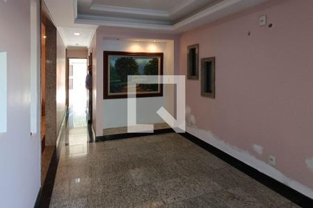 Sala de casa à venda com 4 quartos, 340m² em Jardim Carioca, Rio de Janeiro