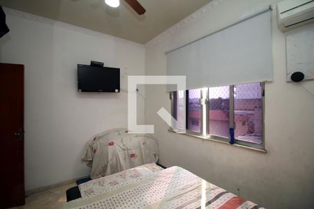 Quarto 1 de apartamento para alugar com 2 quartos, 67m² em Ramos, Rio de Janeiro