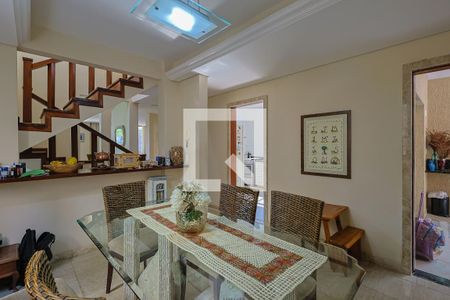 Sala de Jantar de casa à venda com 4 quartos, 385m² em Santa Lúcia, Belo Horizonte