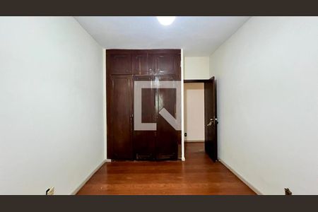 quarto de apartamento para alugar com 4 quartos, 250m² em Santo Antônio, Belo Horizonte