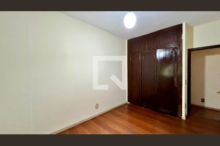 quarto de apartamento para alugar com 4 quartos, 250m² em Santo Antônio, Belo Horizonte