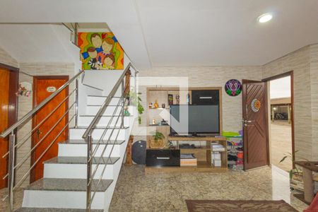 Sala de casa de condomínio à venda com 3 quartos, 105m² em Niterói, Canoas