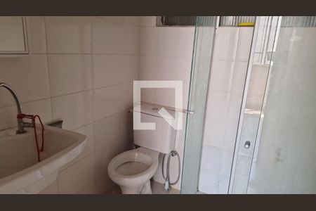 Banheiro de apartamento à venda com 2 quartos, 53m² em Centro, Belo Horizonte