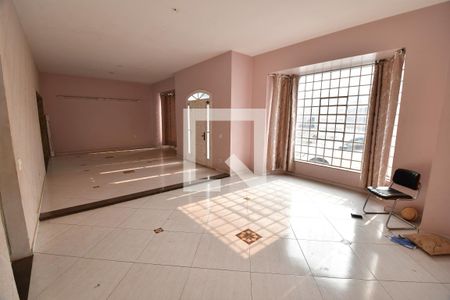 Sala de casa para alugar com 6 quartos, 500m² em Centro, Campinas