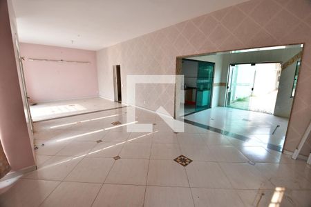 Sala de casa para alugar com 6 quartos, 500m² em Centro, Campinas