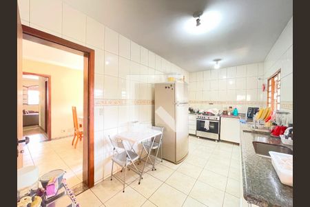 Cozinha de casa para alugar com 3 quartos, 216m² em Alto Caiçaras, Belo Horizonte