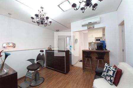 Sala de casa para alugar com 2 quartos, 100m² em Cambuí, Campinas