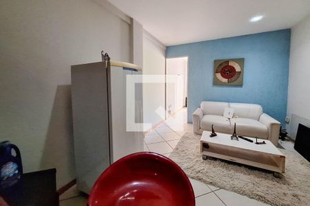 Sala/Cozinha de kitnet/studio à venda com 1 quarto, 38m² em Itaipu, Niterói