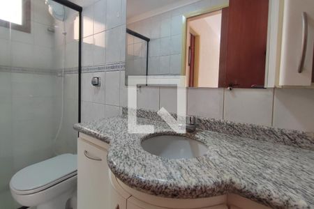 Banheiro  de apartamento à venda com 1 quarto, 48m² em Centro, Campinas