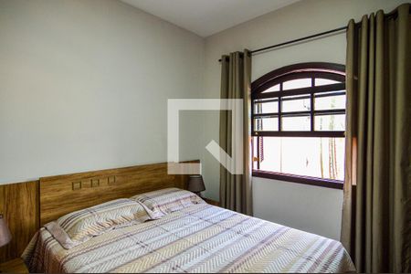 Quarto 1 de casa à venda com 3 quartos, 150m² em Jardim Timbauhy, Barueri