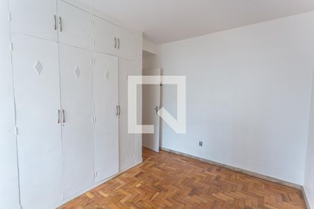 Suíte de apartamento para alugar com 3 quartos, 95m² em Funcionários, Belo Horizonte