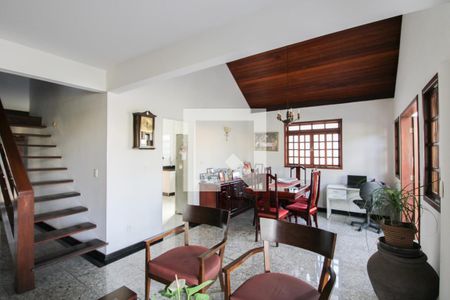 Sala de casa de condomínio à venda com 4 quartos, 235m² em Paquetá, Belo Horizonte