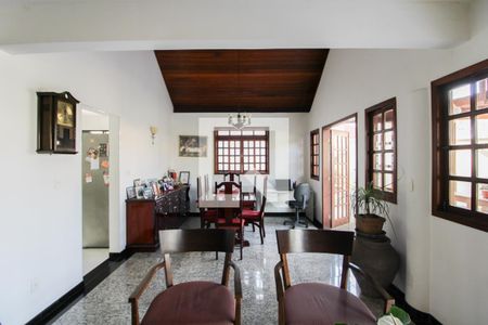 Sala de casa de condomínio à venda com 4 quartos, 235m² em Paquetá, Belo Horizonte