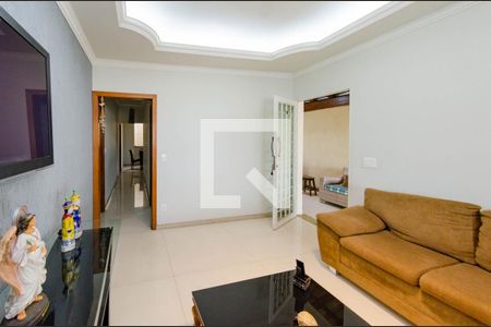 Sala de casa à venda com 3 quartos, 400m² em Caiçara-adelaide, Belo Horizonte