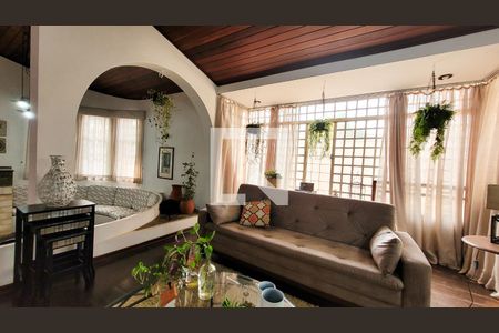 Sala de casa à venda com 4 quartos, 235m² em Vila Brandina, Campinas