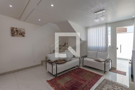 Sala de casa de condomínio para alugar com 3 quartos, 135m² em Jardim Atlântico, Belo Horizonte