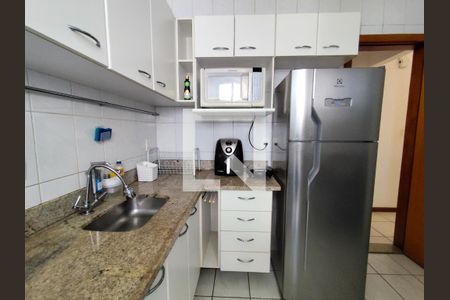 Cozinha  de apartamento à venda com 2 quartos, 70m² em Funcionários, Belo Horizonte