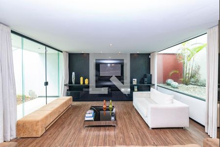 Sala 1 de casa à venda com 4 quartos, 300m² em Caiçara-adelaide, Belo Horizonte