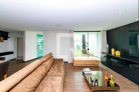 Sala 1 de casa à venda com 4 quartos, 300m² em Caiçara-adelaide, Belo Horizonte