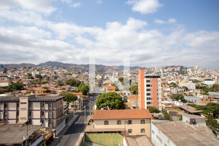 Vista da Sala de apartamento para alugar com 3 quartos, 90m² em Santa Efigênia, Belo Horizonte