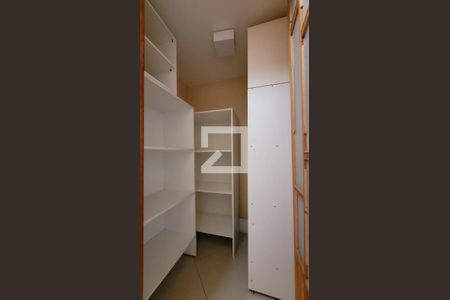 Despensa  de apartamento para alugar com 3 quartos, 104m² em Vila Gilda, Santo André