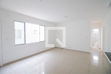 Sala de apartamento à venda com 3 quartos, 88m² em Parque das Industrias, Betim