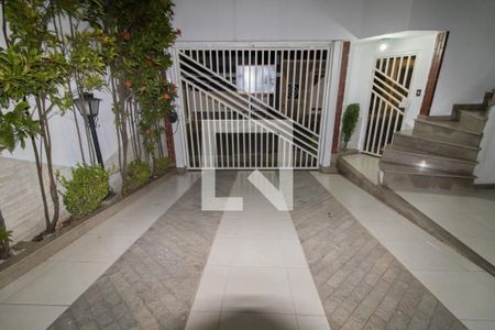 Garagem de casa para alugar com 3 quartos, 289m² em Vila Rosalia, Guarulhos