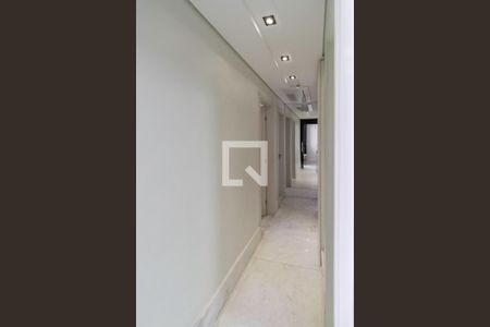 Corredor de apartamento para alugar com 3 quartos, 150m² em Paquetá, Belo Horizonte