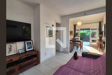 Sala de TV de casa de condomínio para alugar com 4 quartos, 126m² em Vargem Grande, Rio de Janeiro