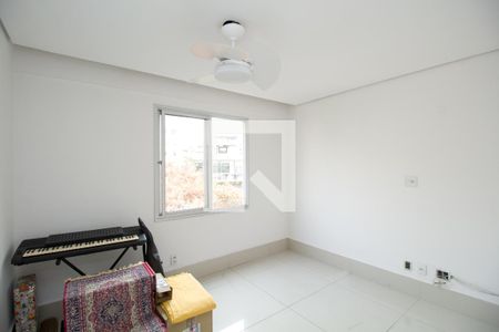 Quarto 1 de apartamento à venda com 3 quartos, 145m² em Santo Antônio, Belo Horizonte