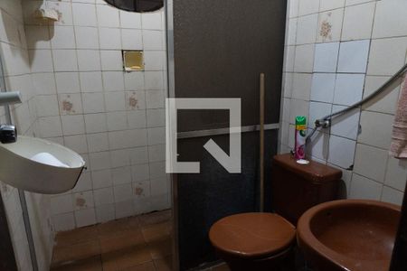 Banheiro de casa à venda com 5 quartos, 360m² em São Joaquim, Contagem