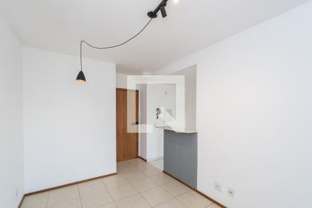 Sala de apartamento à venda com 2 quartos, 50m² em Irajá, Rio de Janeiro