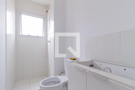 Banheiro de apartamento para alugar com 2 quartos, 45m² em Santa Maria, Osasco