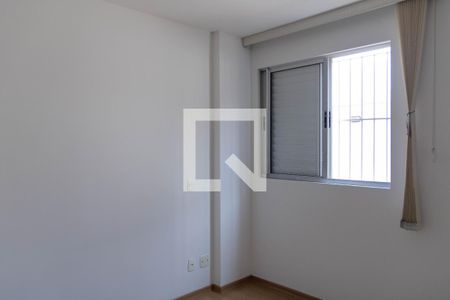 Quarto  de apartamento para alugar com 4 quartos, 120m² em Padre Eustáquio, Belo Horizonte