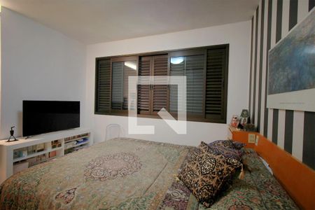 Suite 1 de apartamento para alugar com 4 quartos, 240m² em Lourdes, Belo Horizonte