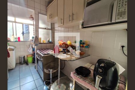 Cozinha de apartamento para alugar com 3 quartos, 85m² em Buritis, Belo Horizonte