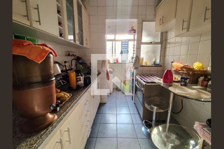 Cozinha de apartamento para alugar com 3 quartos, 85m² em Buritis, Belo Horizonte