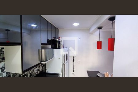 Cozinha de apartamento à venda com 2 quartos, 52m² em Parque Taboão, Taboão da Serra