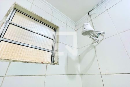 Banheiro da Suíte de casa para alugar com 2 quartos, 75m² em Portal dos Gramados, Guarulhos