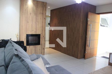 Sala de casa de condomínio à venda com 3 quartos, 127m² em Portal dos Gramados, Guarulhos