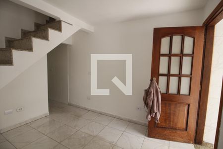 Sala de TV de casa à venda com 2 quartos, 80m² em Vila Carrão, São Paulo