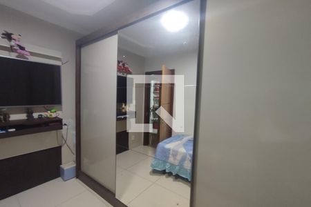 Quarto 1 de casa à venda com 5 quartos, 180m² em Tanque, Rio de Janeiro