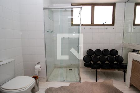 Banheiro de apartamento para alugar com 3 quartos, 256m² em Sion, Belo Horizonte