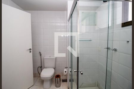 Banheiro de apartamento para alugar com 3 quartos, 256m² em Sion, Belo Horizonte