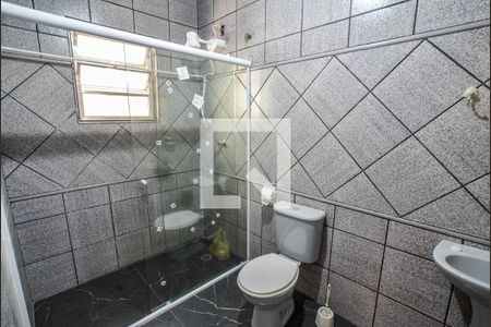 Banheiro de apartamento para alugar com 1 quarto, 40m² em Jardim Vila Rica, Santo André