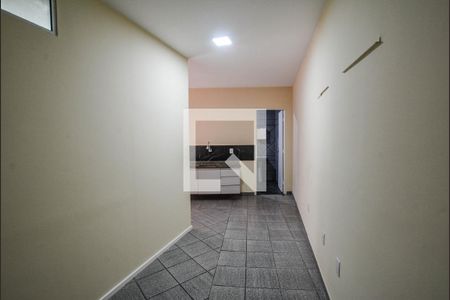 Sala de apartamento para alugar com 1 quarto, 40m² em Jardim Vila Rica, Santo André