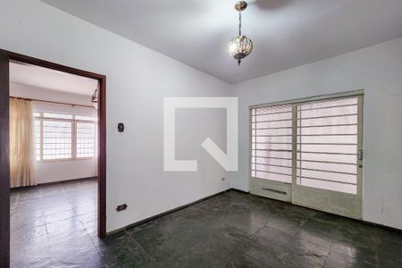 Sala de casa para alugar com 3 quartos, 200m² em Centro, Jacareí