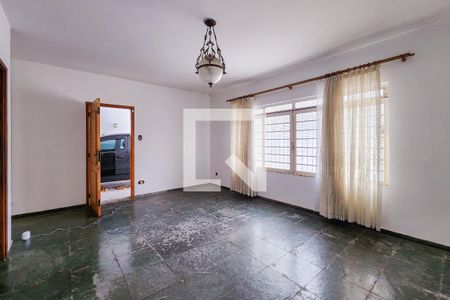 Sala de casa para alugar com 3 quartos, 200m² em Centro, Jacareí