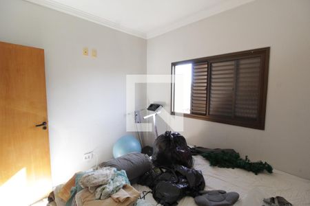 Quarto 2 de apartamento para alugar com 3 quartos, 125m² em Saraiva, Uberlândia